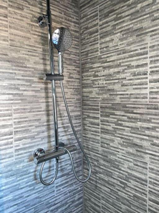 Modern 2 Bedroom Apartment In Derby City Centre Bagian luar foto