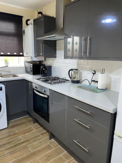 Modern 2 Bedroom Apartment In Derby City Centre Bagian luar foto