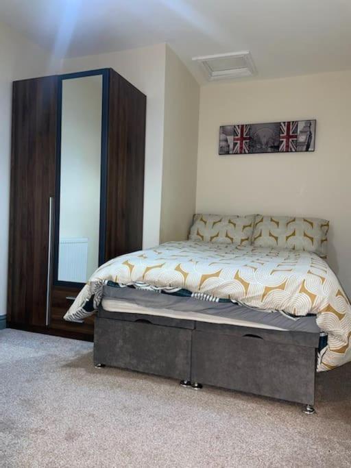 Modern 2 Bedroom Apartment In Derby City Centre Bagian luar foto